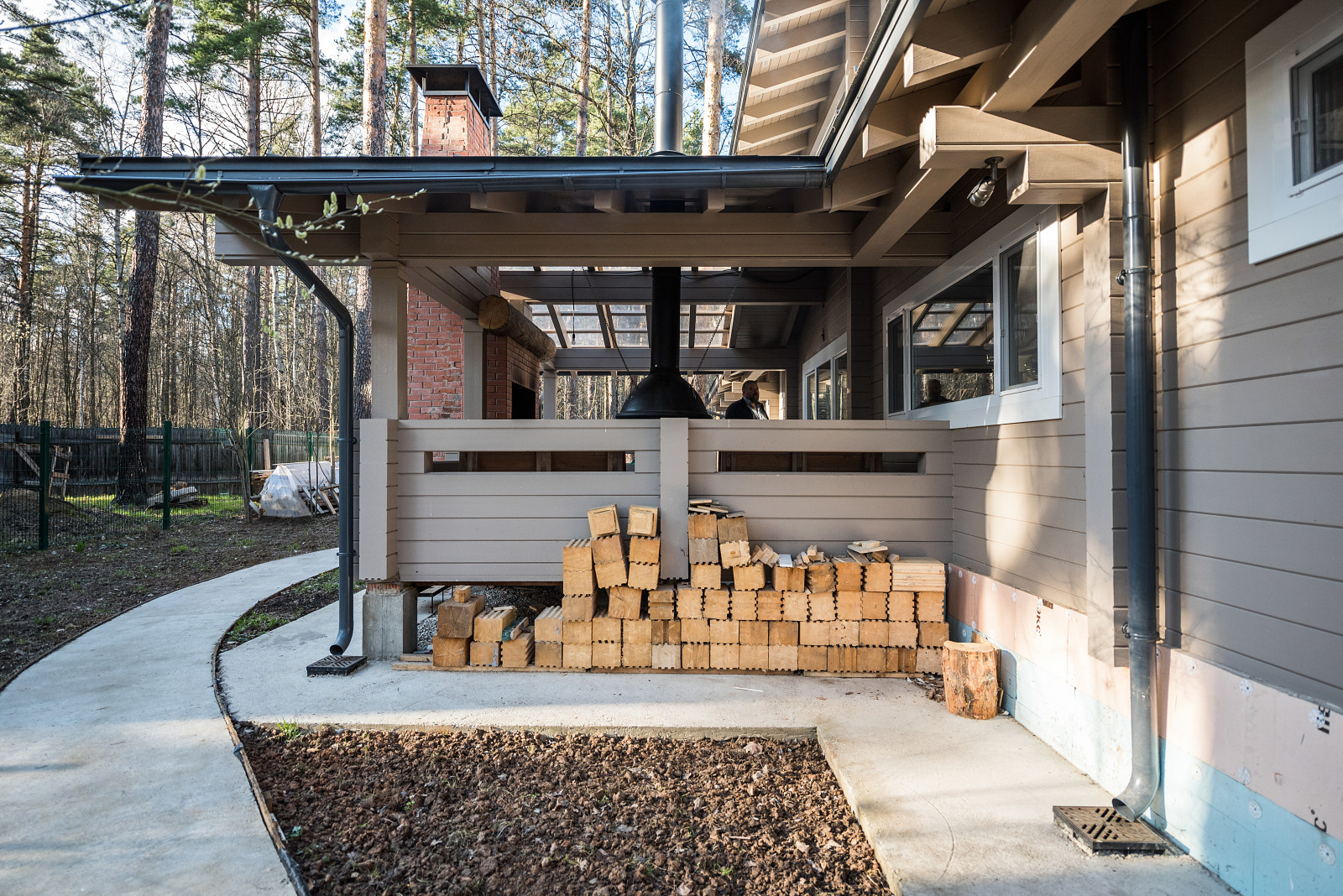 Дом в поселке Железнодорожник