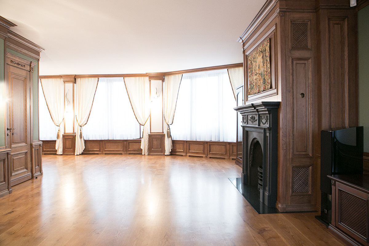 Кабинет в классическом стиле из дуба