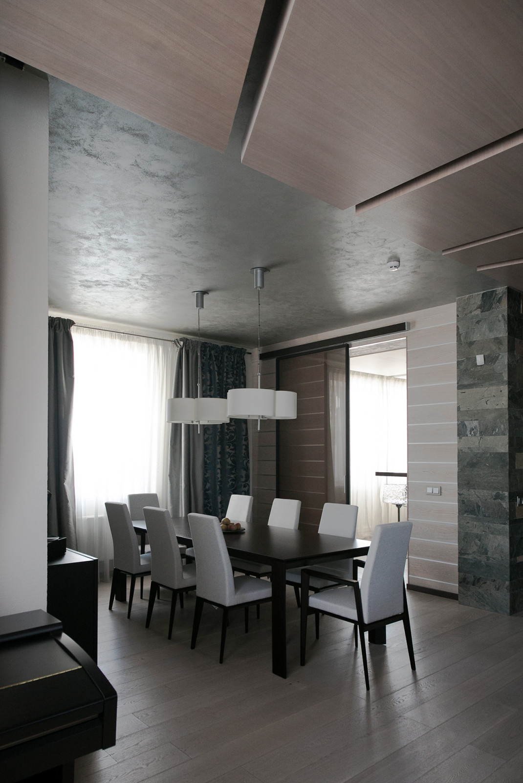 Интерьер загородного дома в поселке Гринфилд