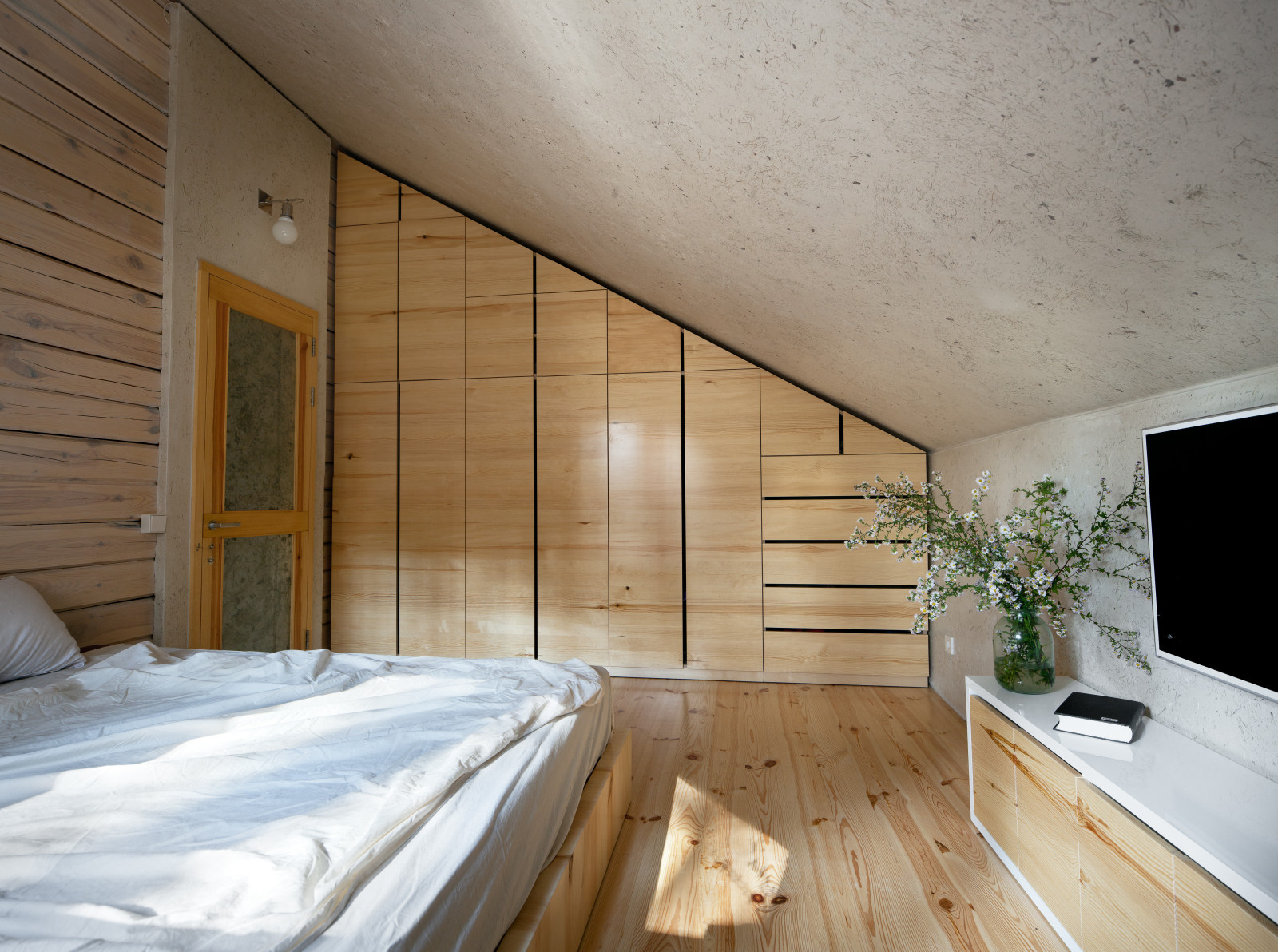 The house in the Log Cabin