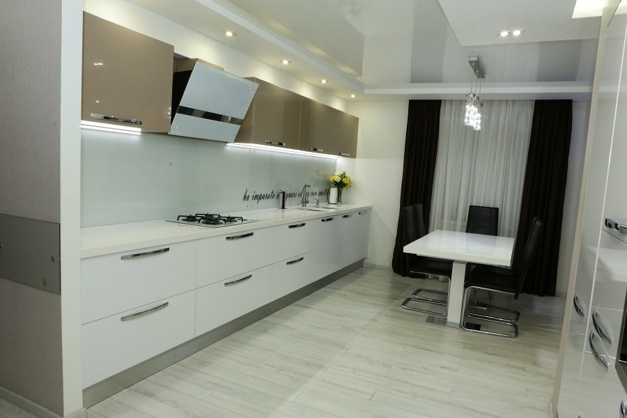 Эмаль , прямые фасады !