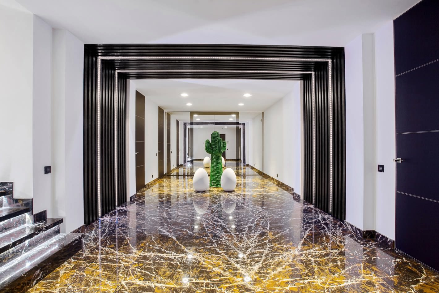 Обложка альбома: maria-vasilenko-interior