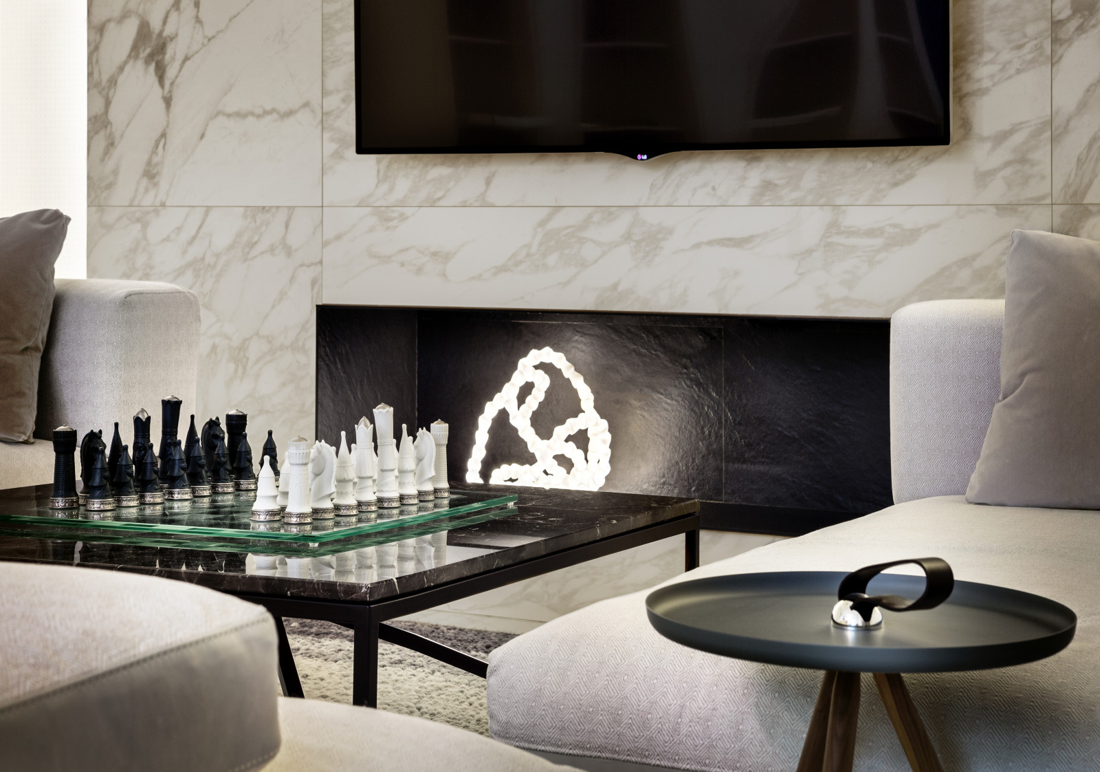 Гостиная - Энергия гармонии. Квартира для молодой пары.