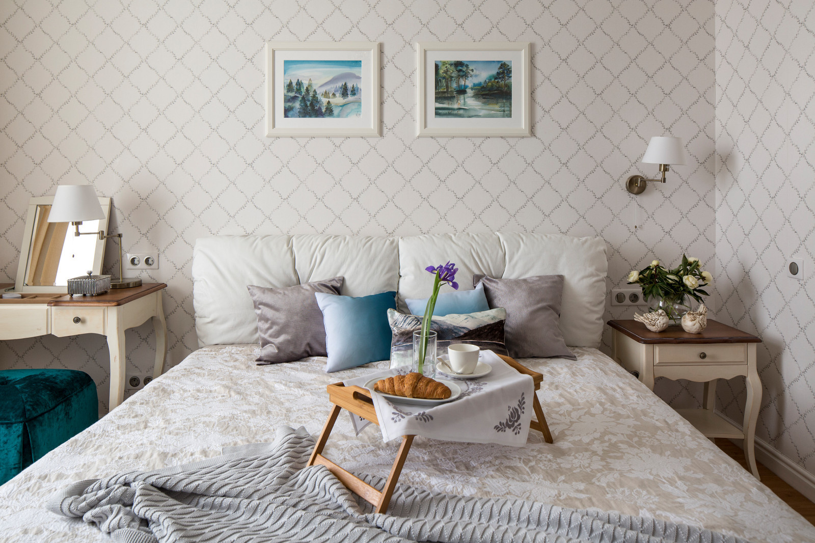 Девушка с веслом