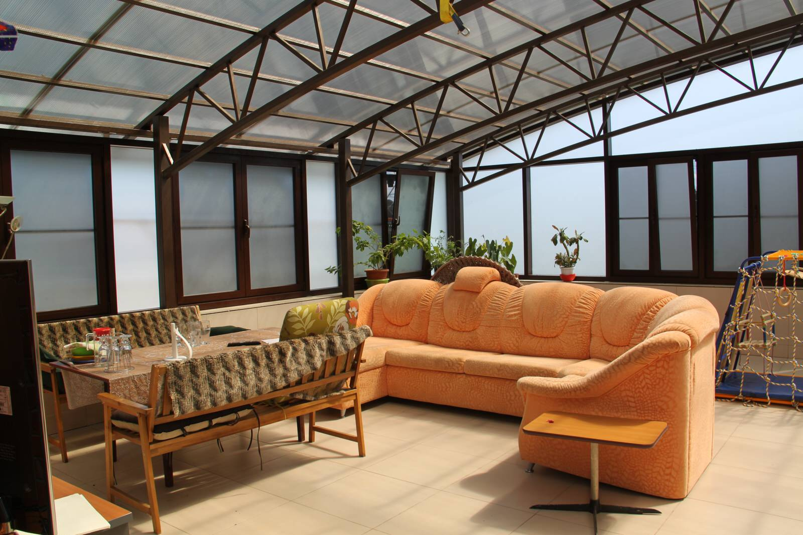 Остекление беседки в Московской области д. Лепешки