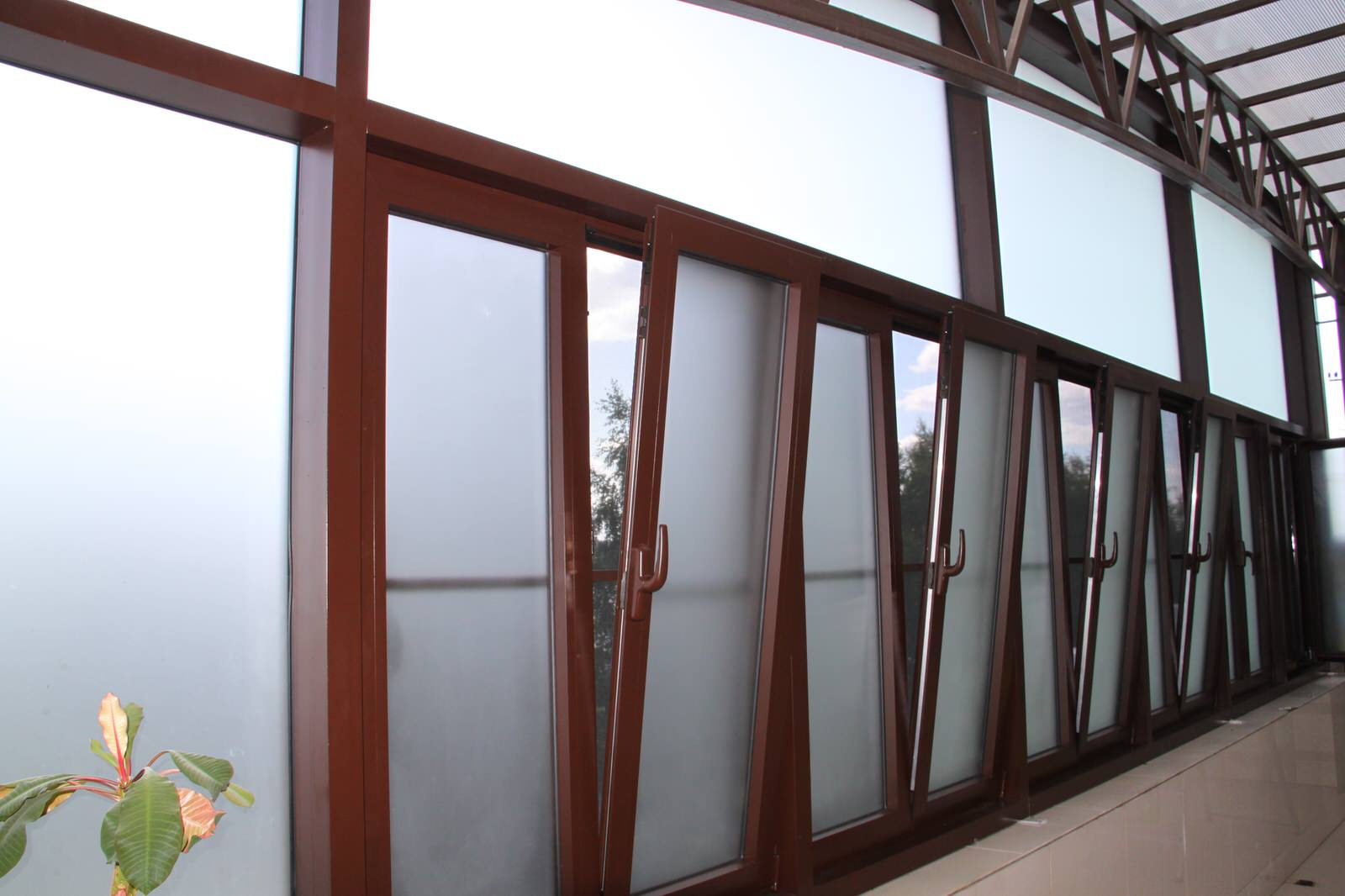 Остекление беседки в Московской области д. Лепешки