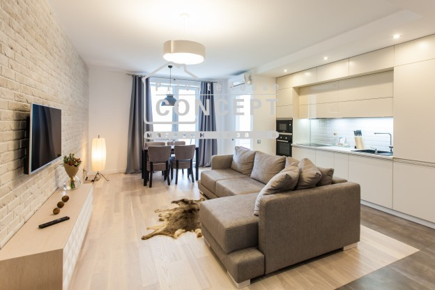 Фоновое изображение профиля PrivateHouse