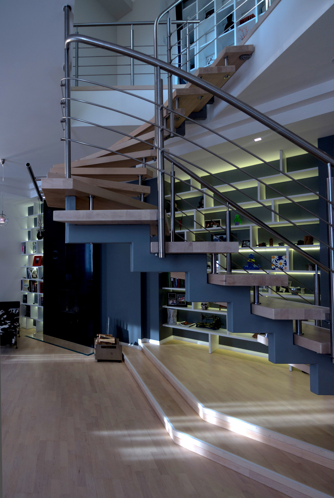 Дизайн-проект двухуровневой квартиры на Каменноостровском