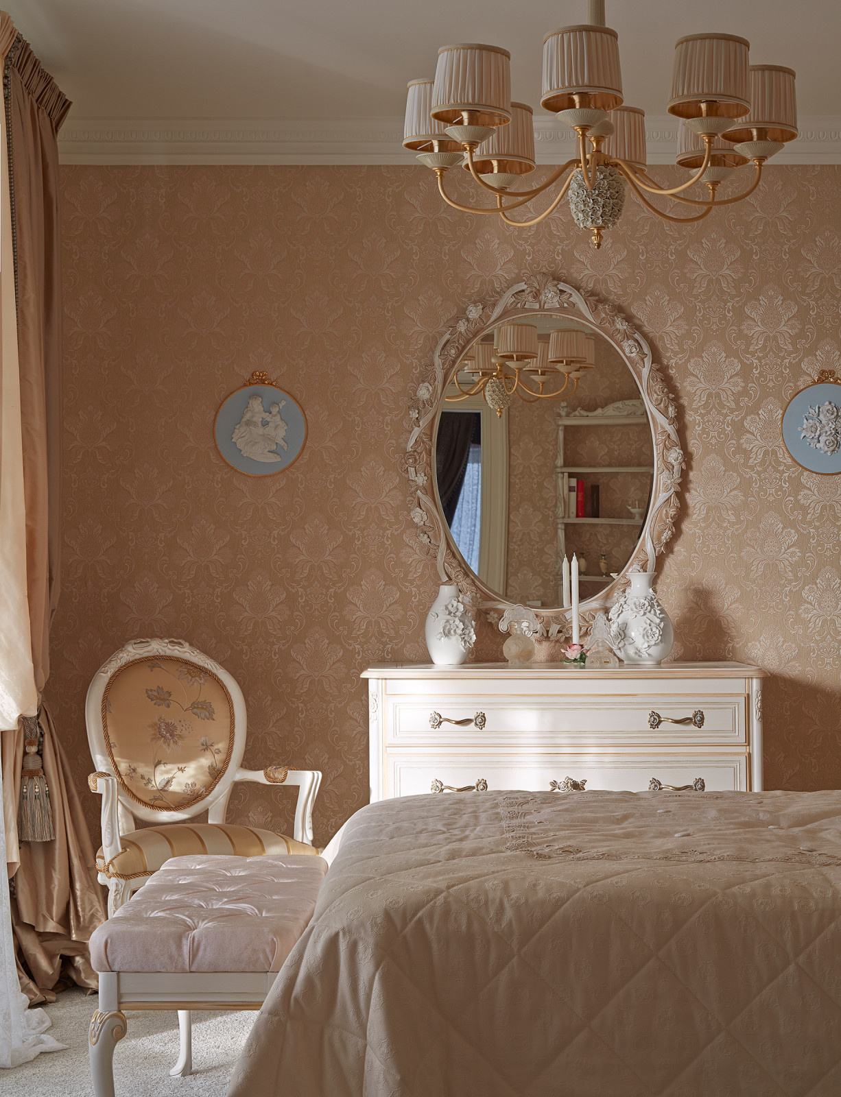 Квартира-шкатулка | The apartment is in the neoclassical style