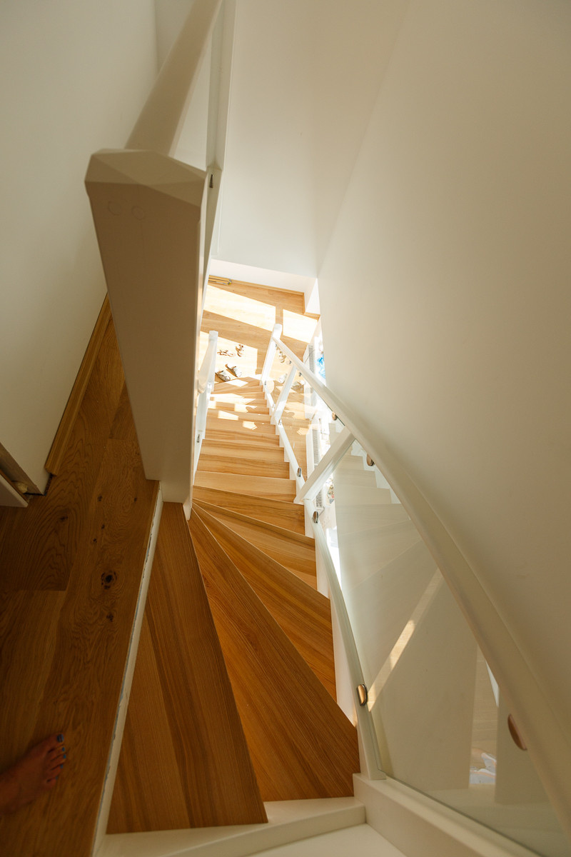 Лестница со стеклянным ограждением