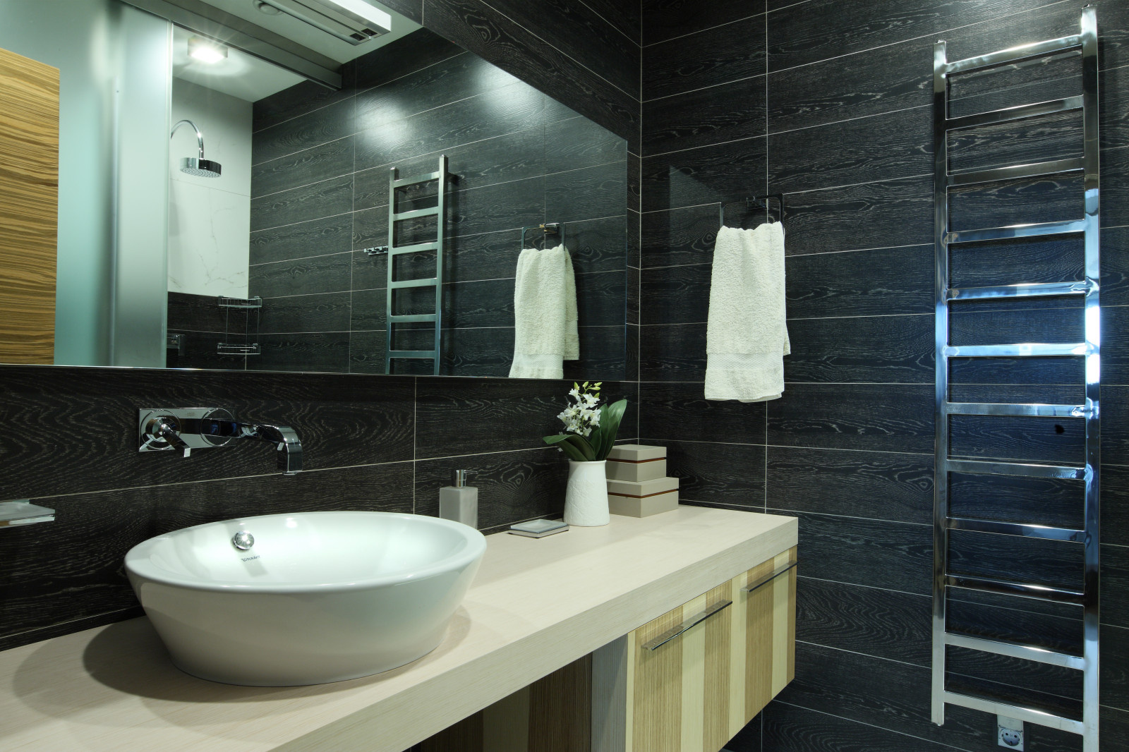 Обложка альбома: Ванная + туалет