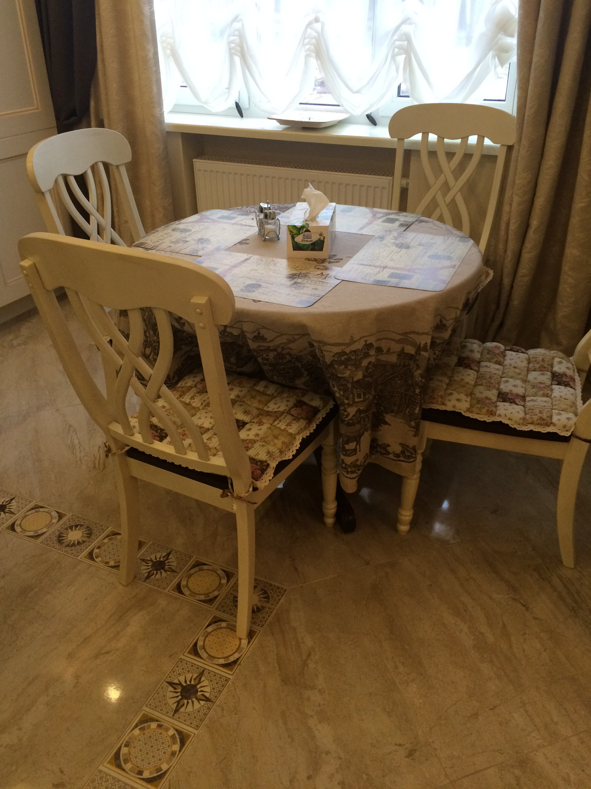 Кухонный гарнитур в классическом стиле