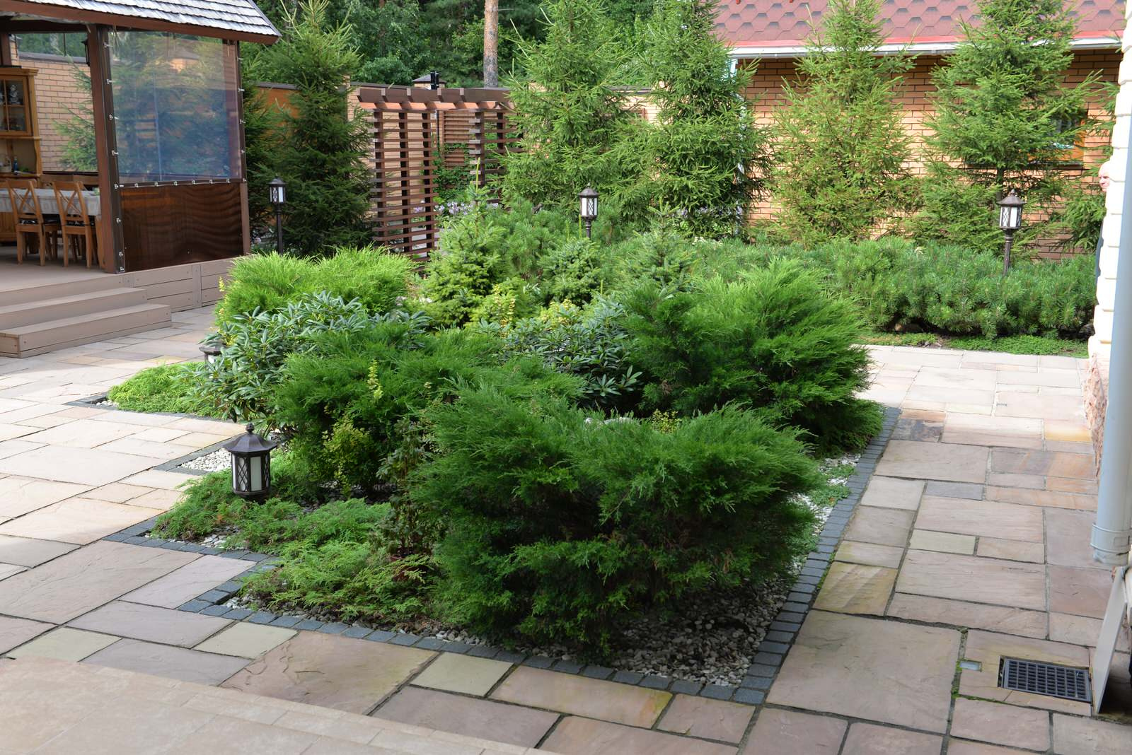 От знакомства до последнего цветника 6 месяцев