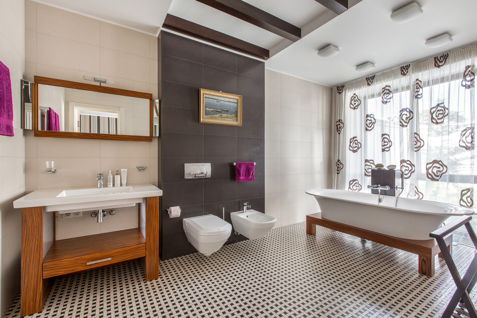 Интерьер с сочной ночинкой