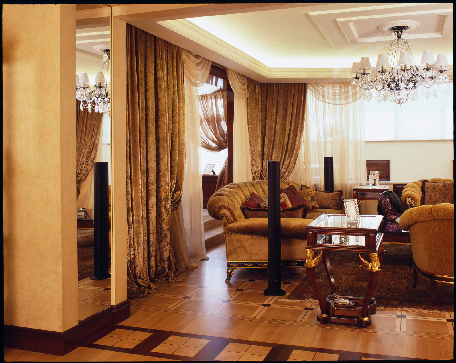 КВАРТИРА НА ФРУНЗЕНСКОЙ НАБЕРЕЖНОЙ