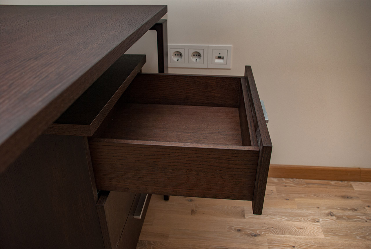 Стол тумба полка