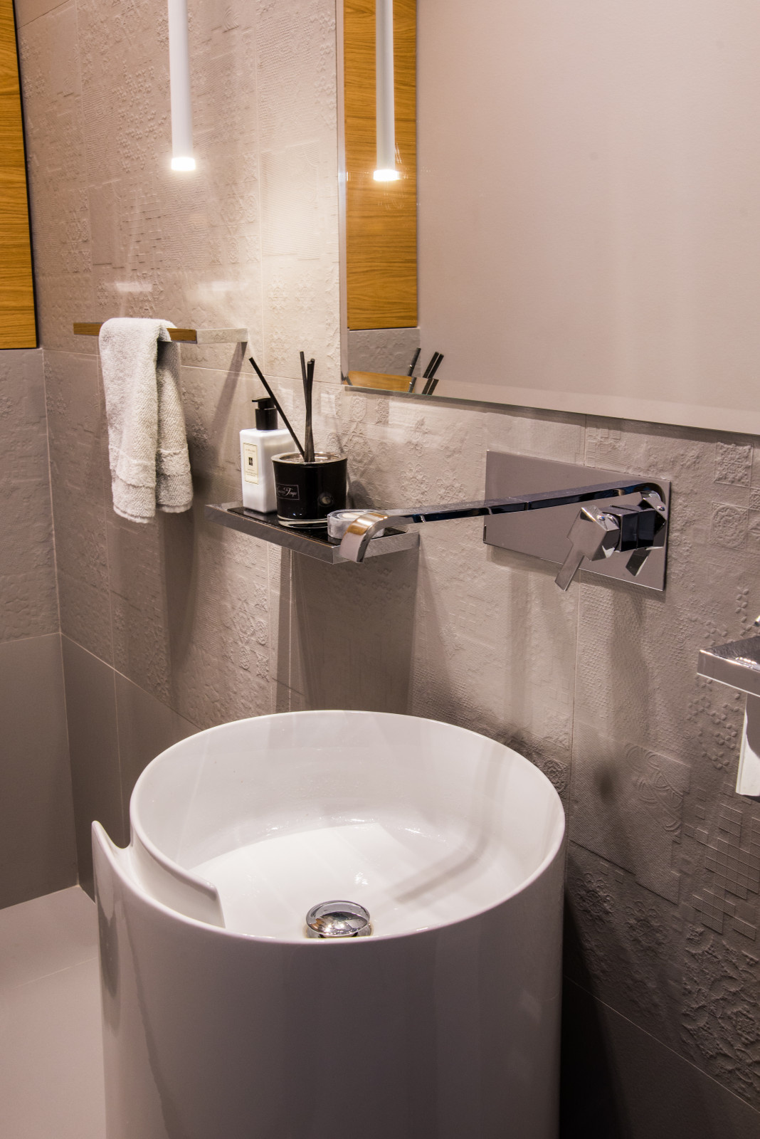 Серый кардинал