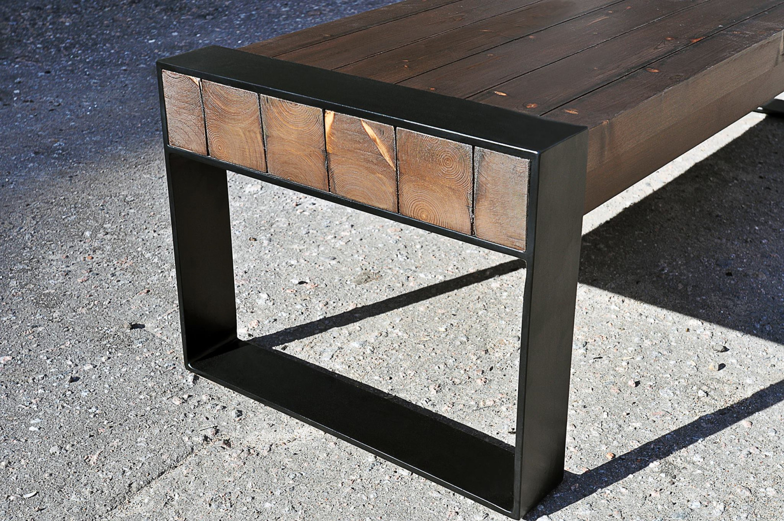 Скамейка в индустриальном стиле "Benchy"