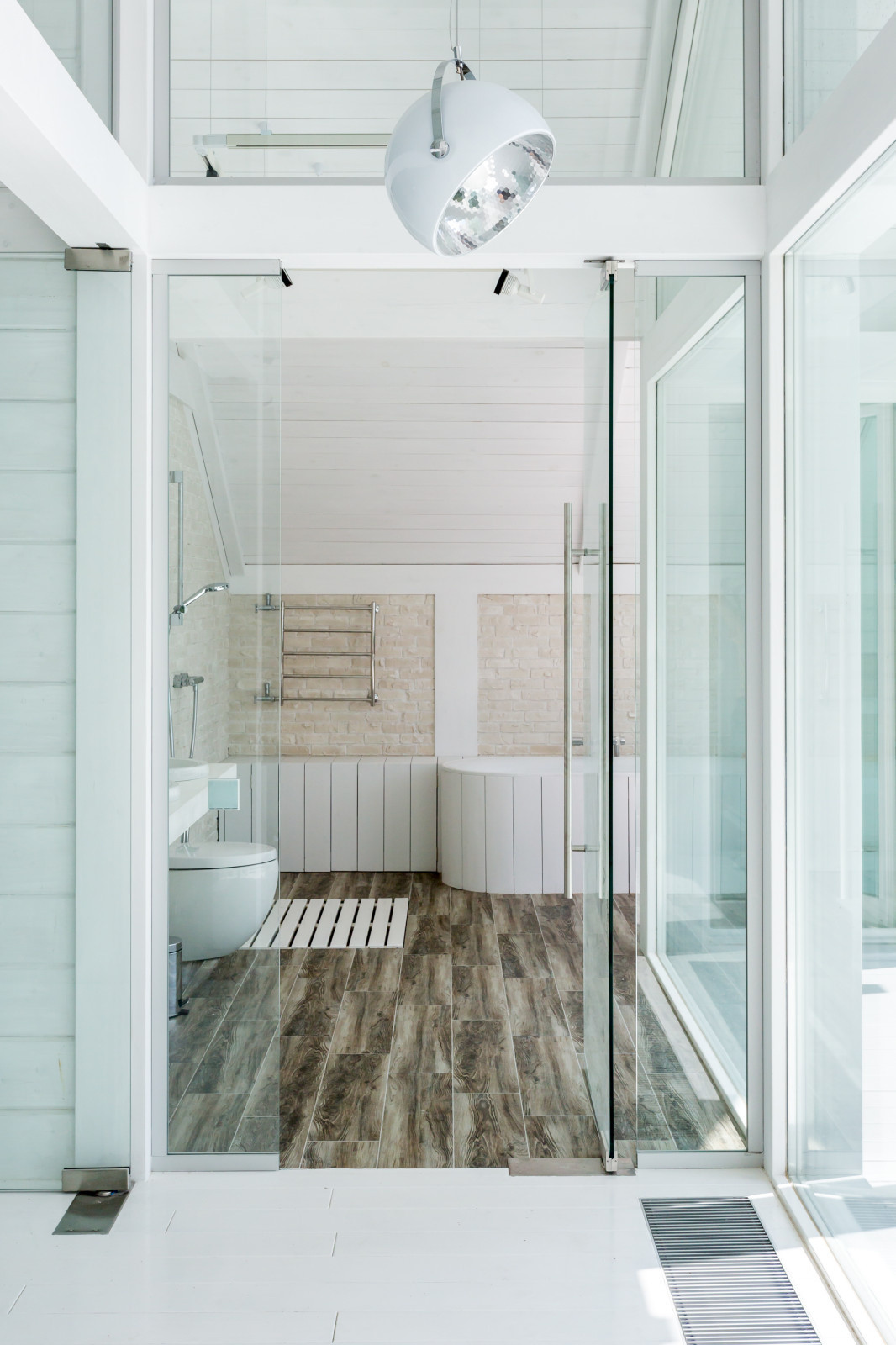 Дом из стекла