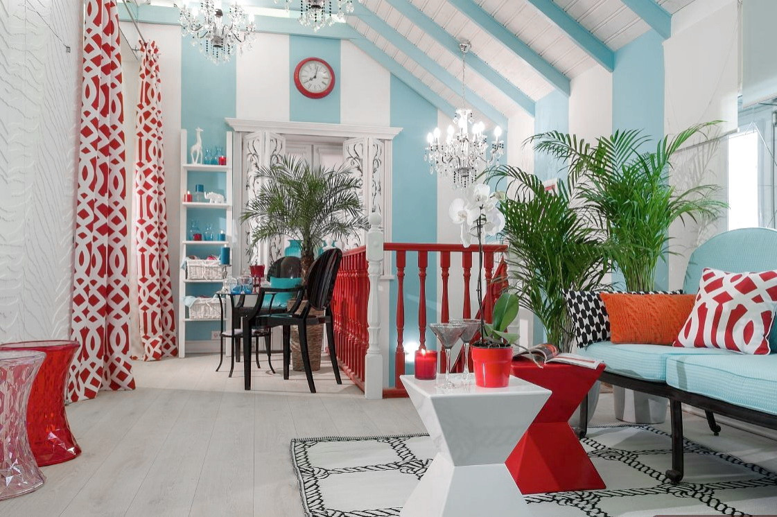 Striped lounge