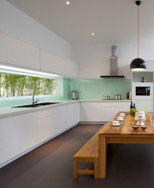 Kitchen backsplash