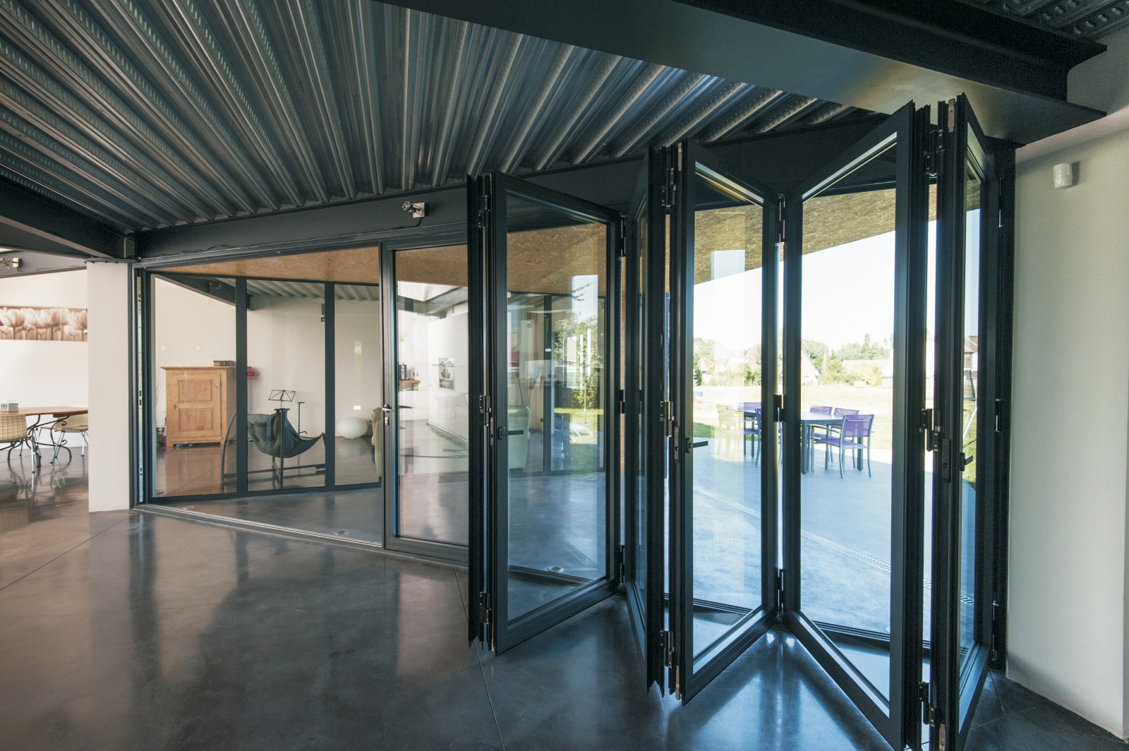 Складывающиеся двери (гармошки)