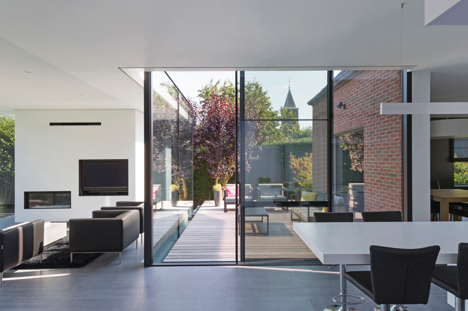 Hi-Finity - раздвижные двери нового поколения