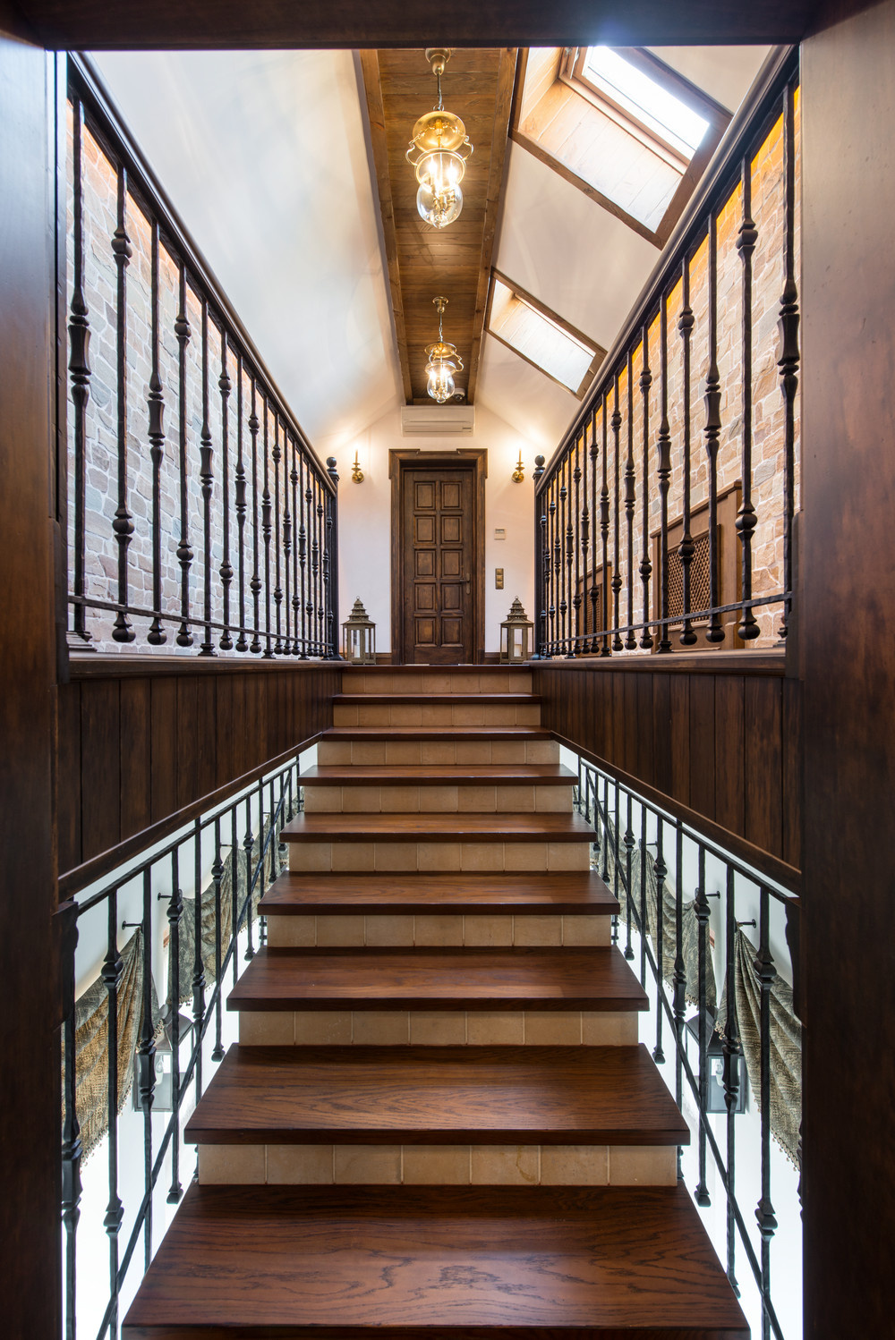 Интерьеры дома в поселке "Третья Охота"