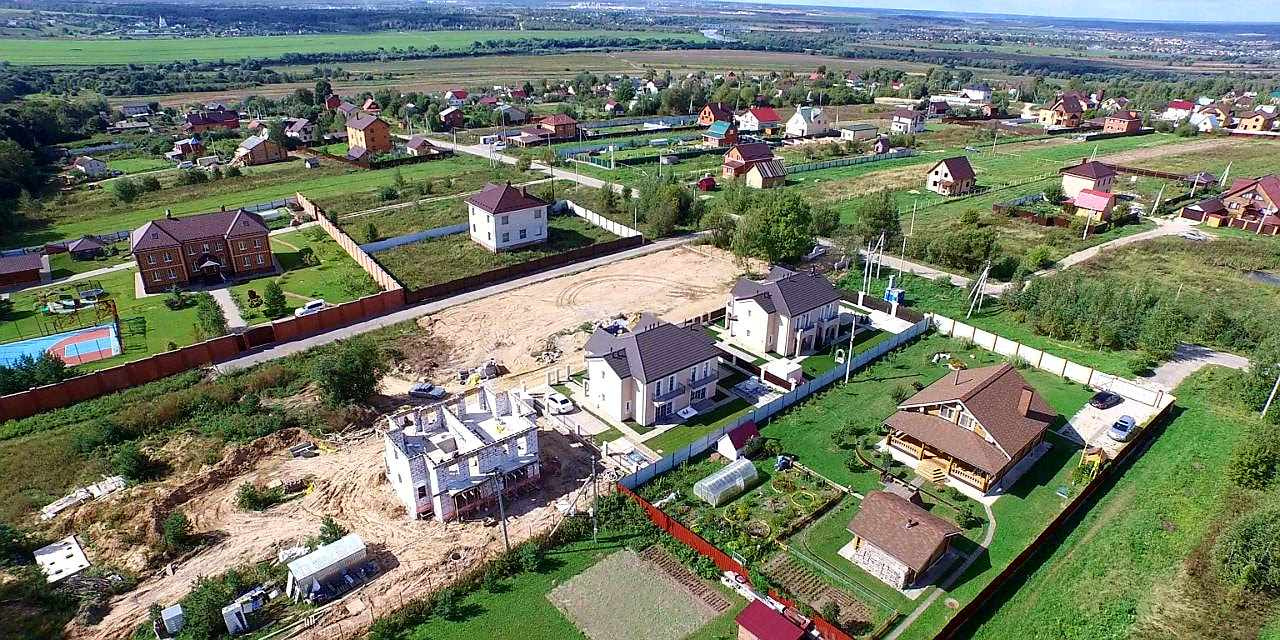 Pellican Village