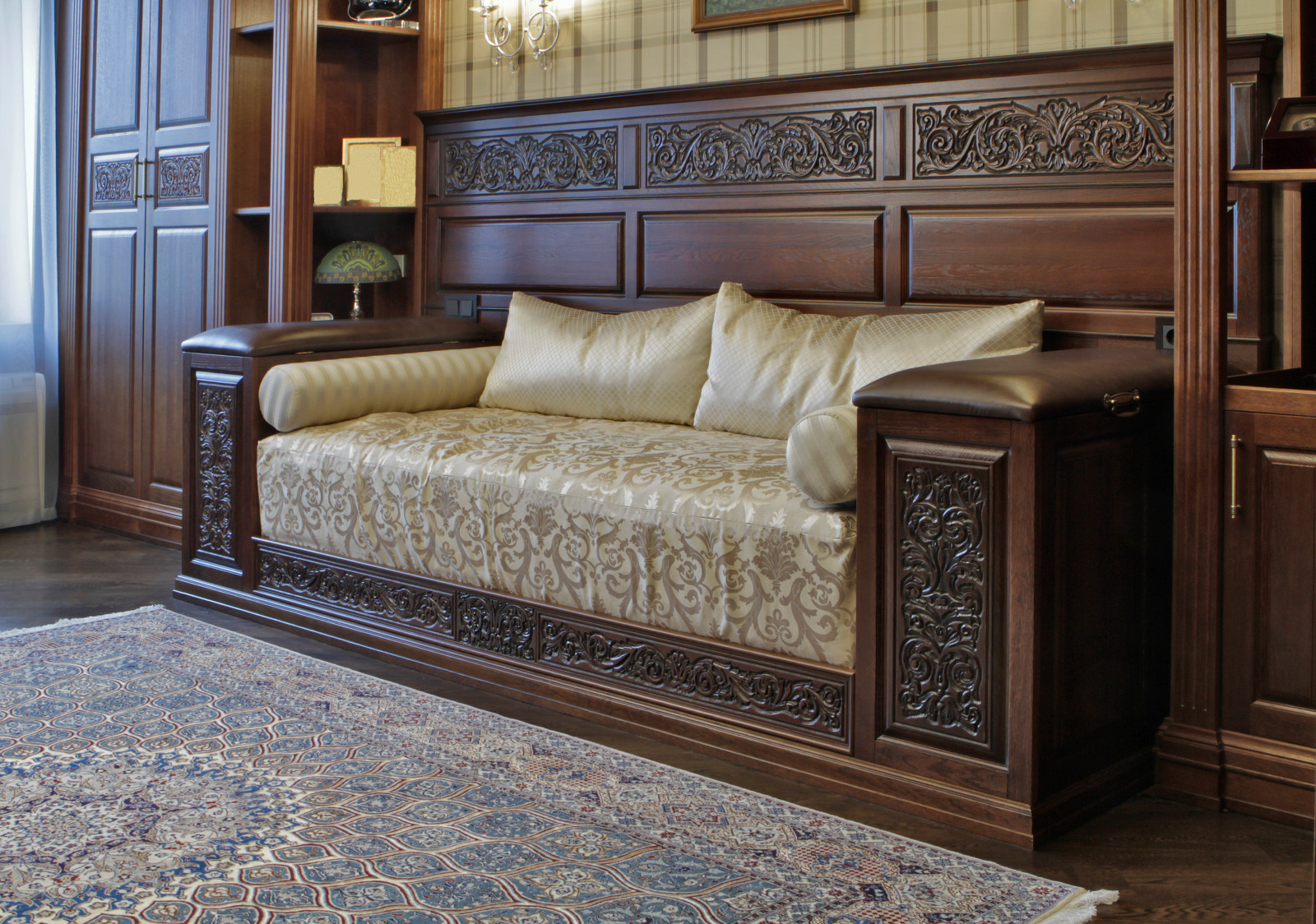 Квартира в частном доме. Классика.