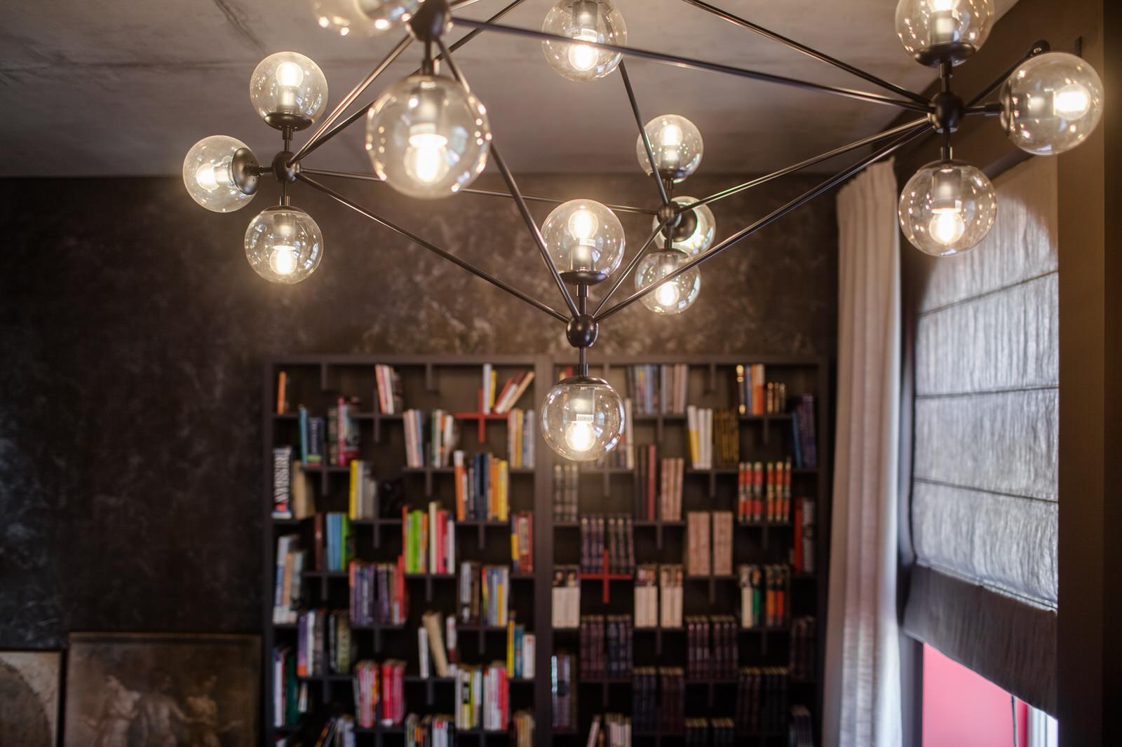 Вне формата