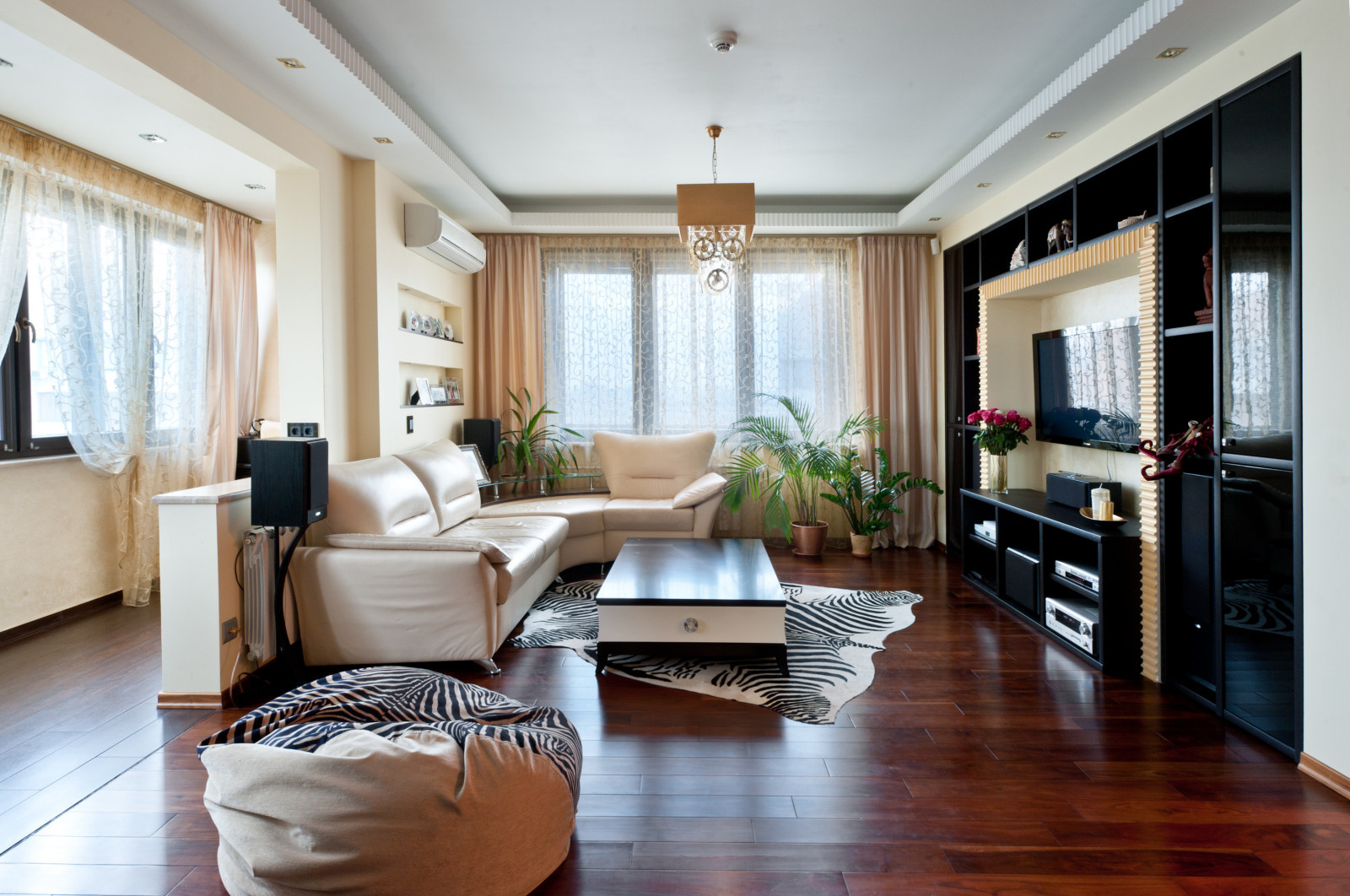 Интерьер с элементами ар-деко 100м2