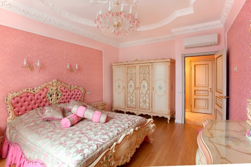 Дворцовая классика (фото готовой квартиры)