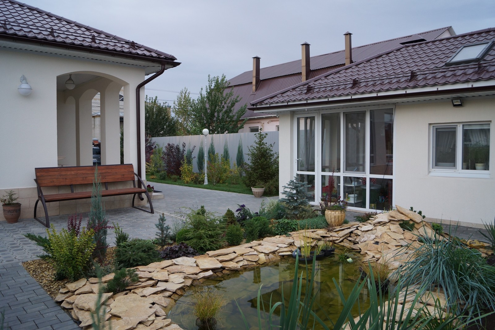 Садовый пруд в африканском стиле