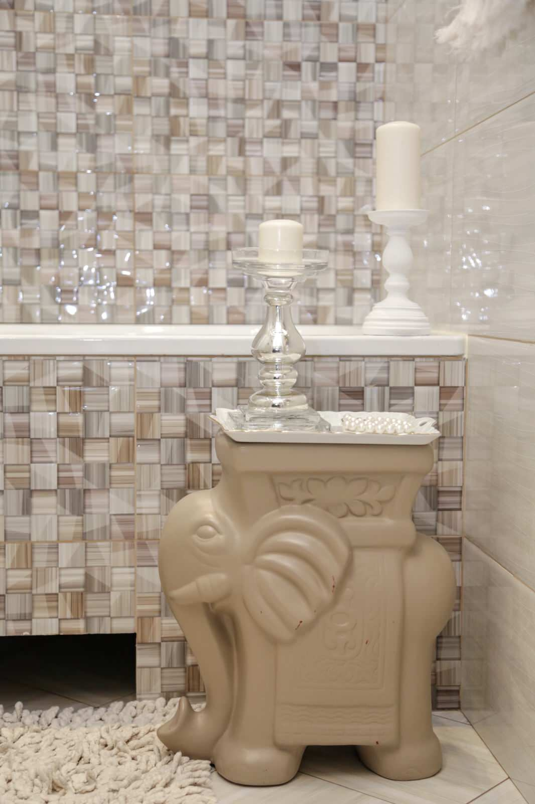 Пудровые оттенки и элегантная геометрия.