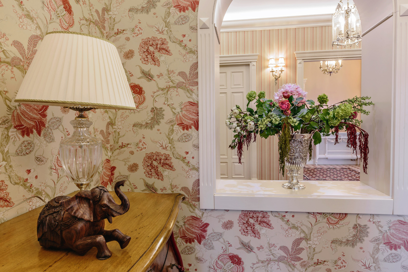 Английское чаепитие (Дом в поселке Зеленый мыс)