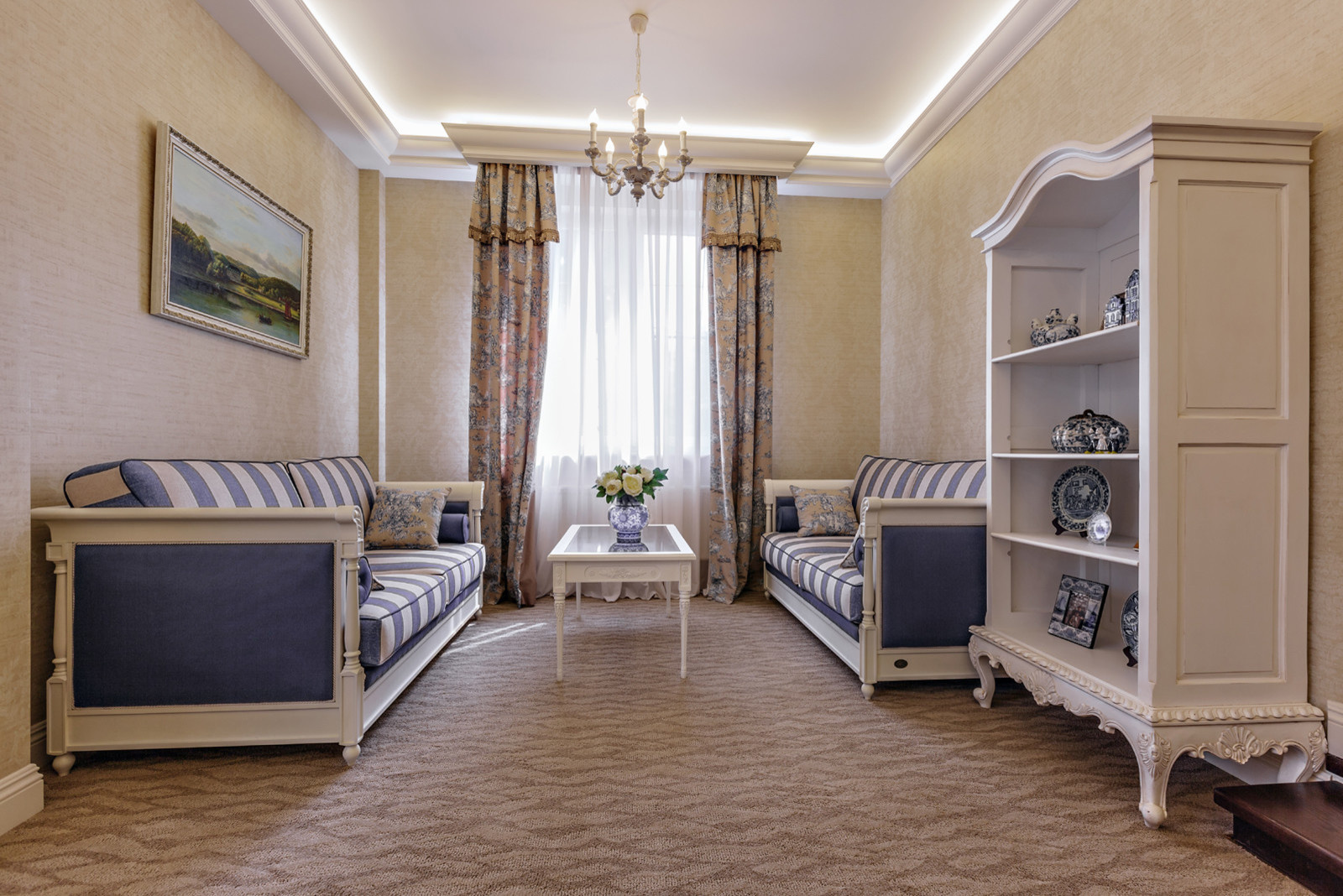 Английское чаепитие (Дом в поселке Зеленый мыс)