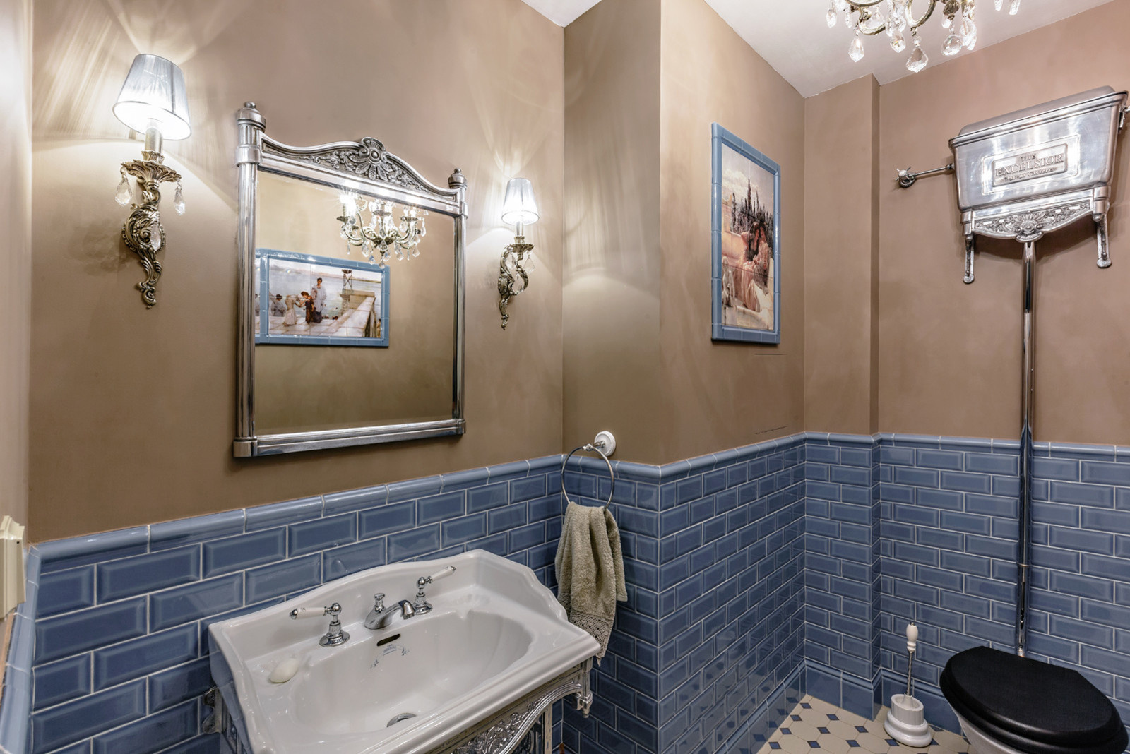 Английское чаепитие (Дом в поселке Зеленый мыс)