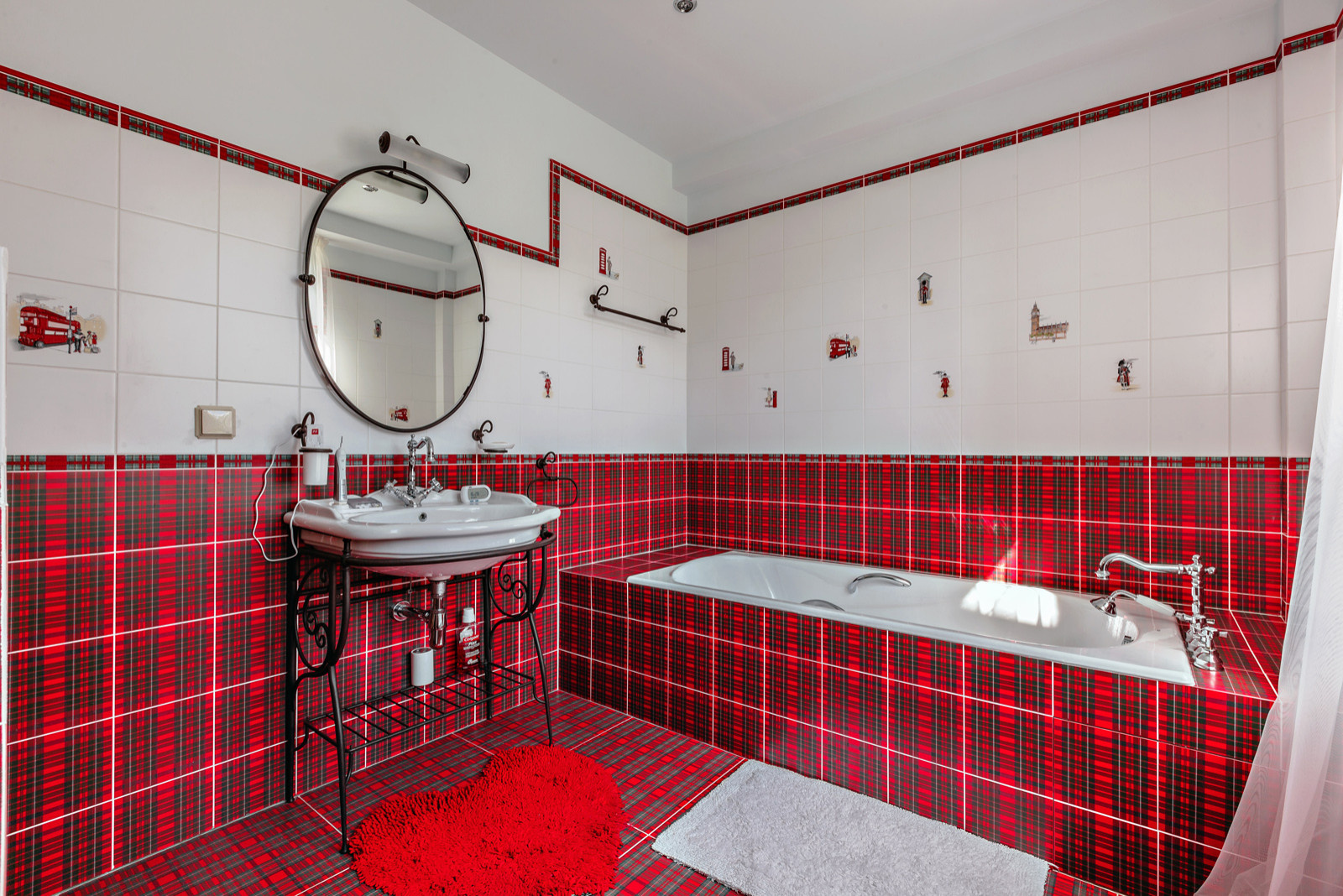 Английское чаепитие (Дом в поселке Зеленый мыс)"