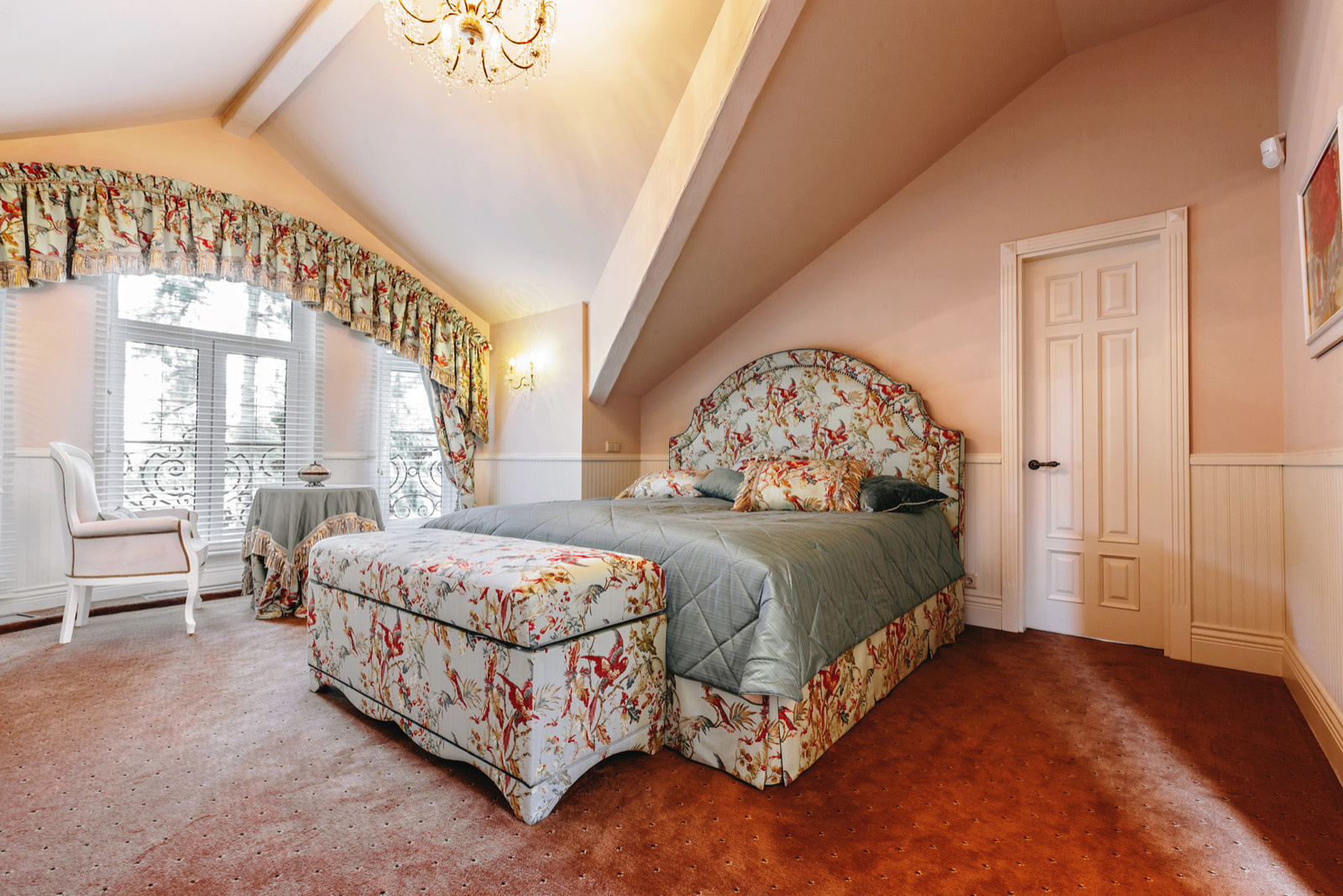 Английское чаепитие (Дом в поселке Зеленый мыс)