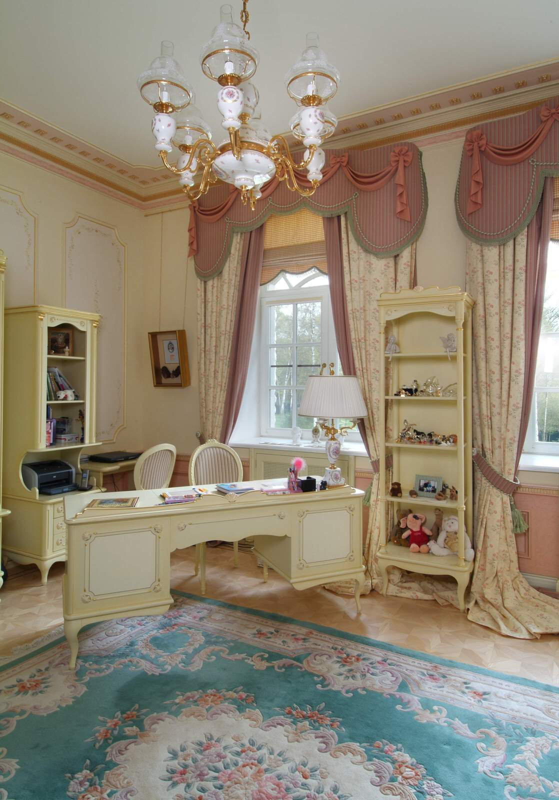 Фоновое изображение профиля Виолетта Карлова