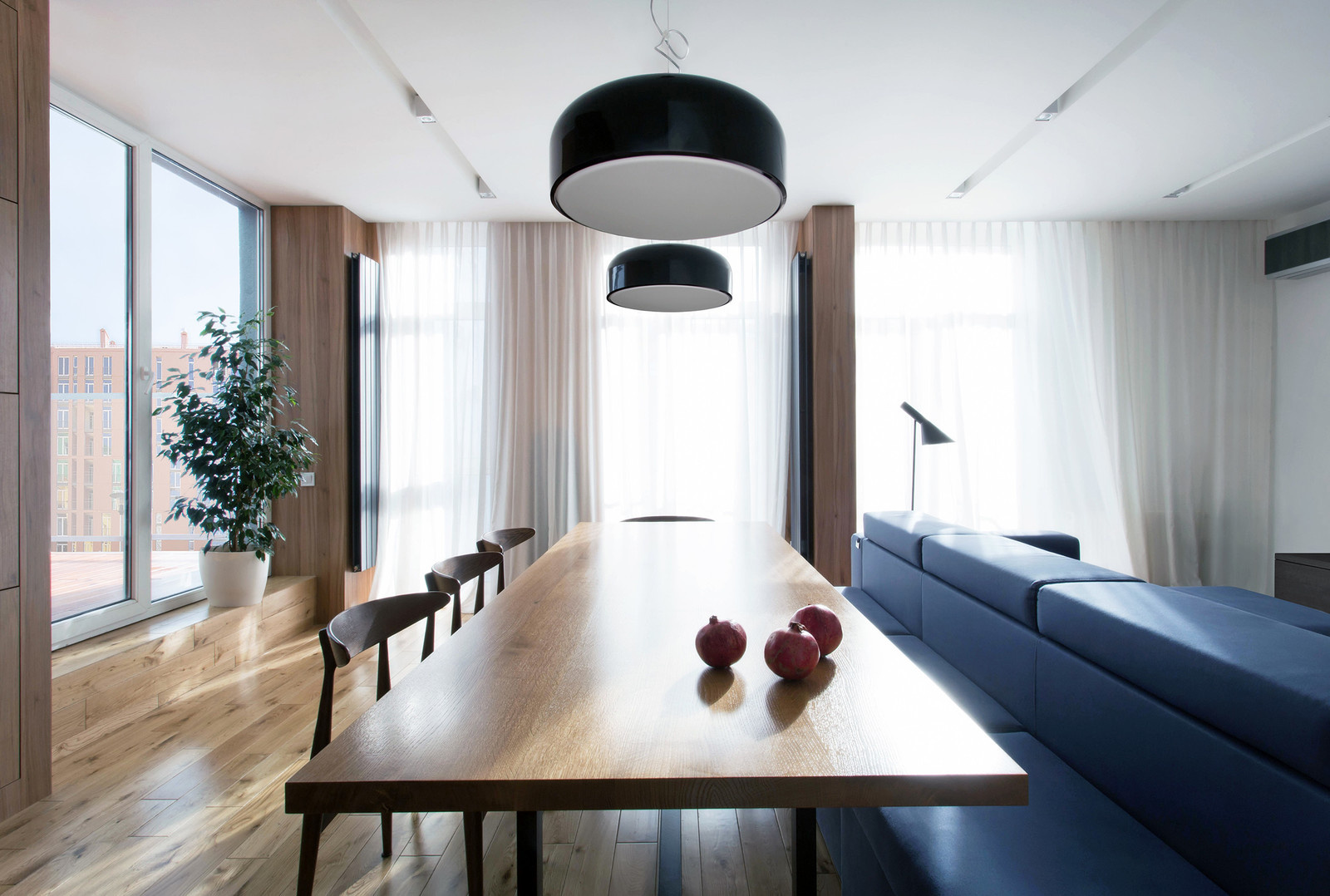 Houzz Украина: Минимализм в светлых тонах для молодой семьи