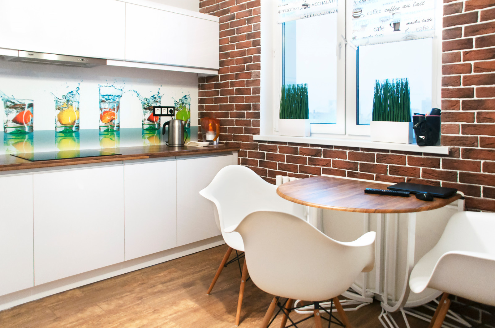 Кухня с фасадами из пластика