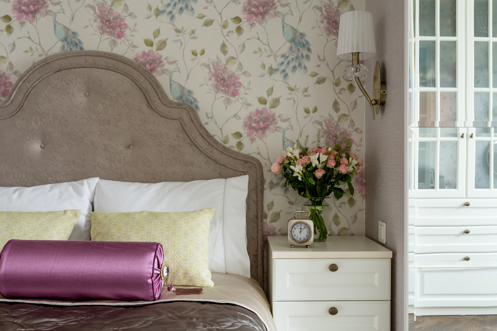 Houzz тур: Как из однокомнатной квартиры сделать яркую двушку