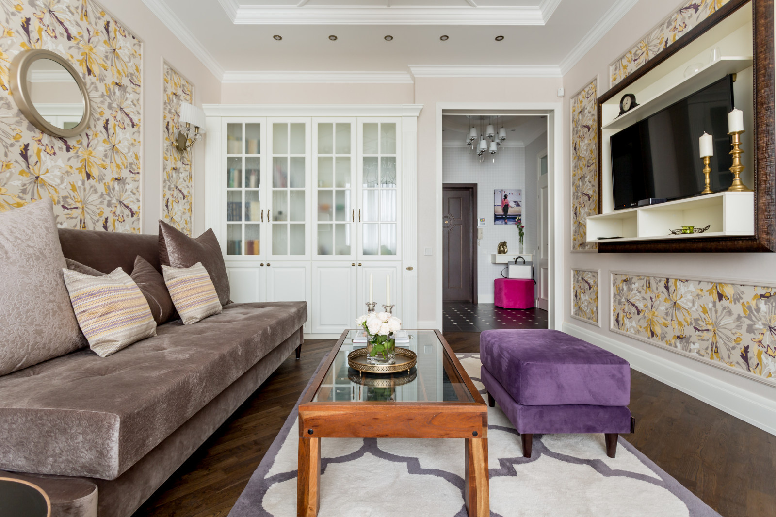 Houzz тур: Как из однокомнатной квартиры сделать яркую двушку