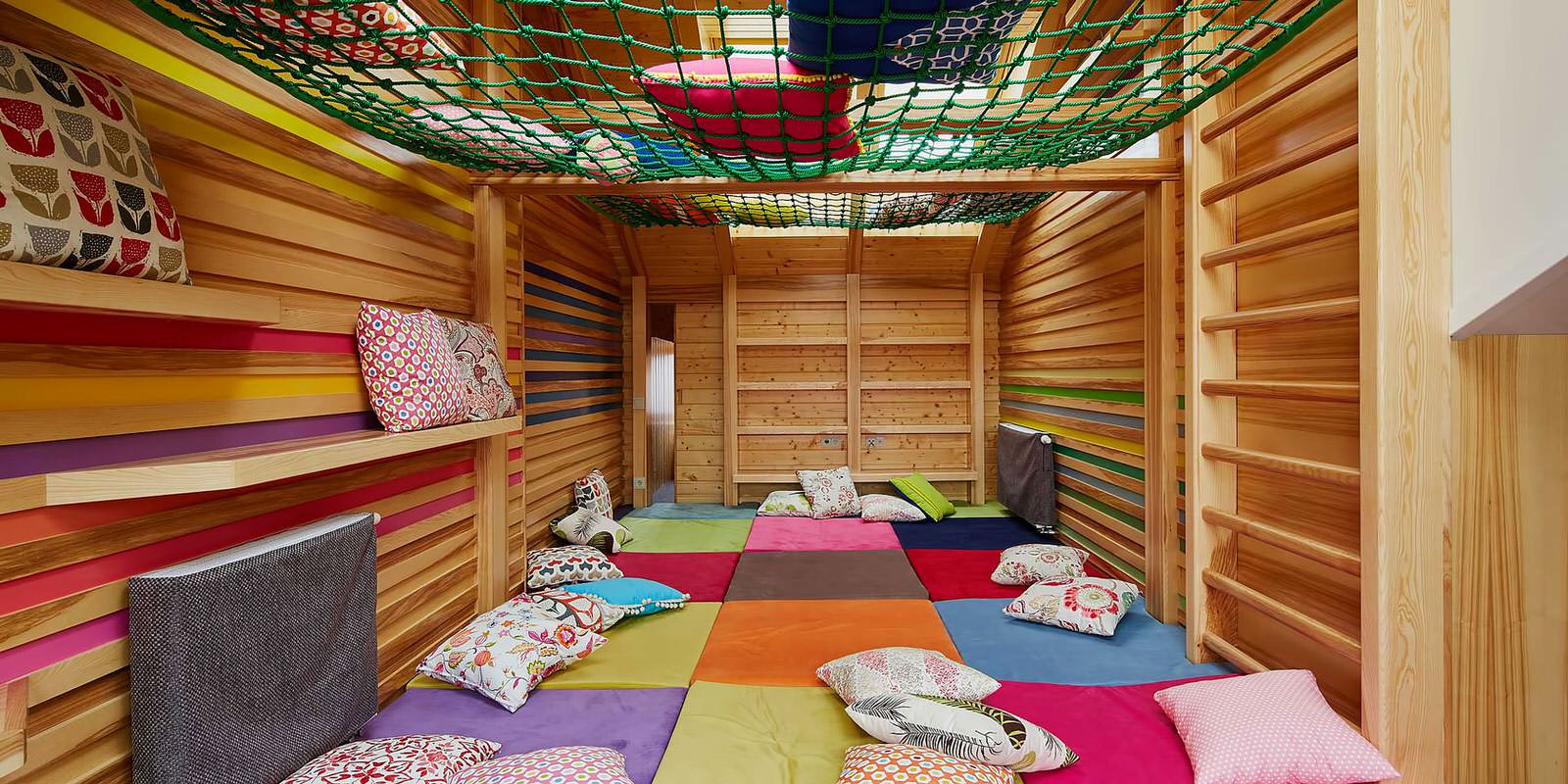 ЗАГОРОДНЫЙ ДОМ УКРАИНА  Г. ТЕРНОПОЛЬ 368 м2