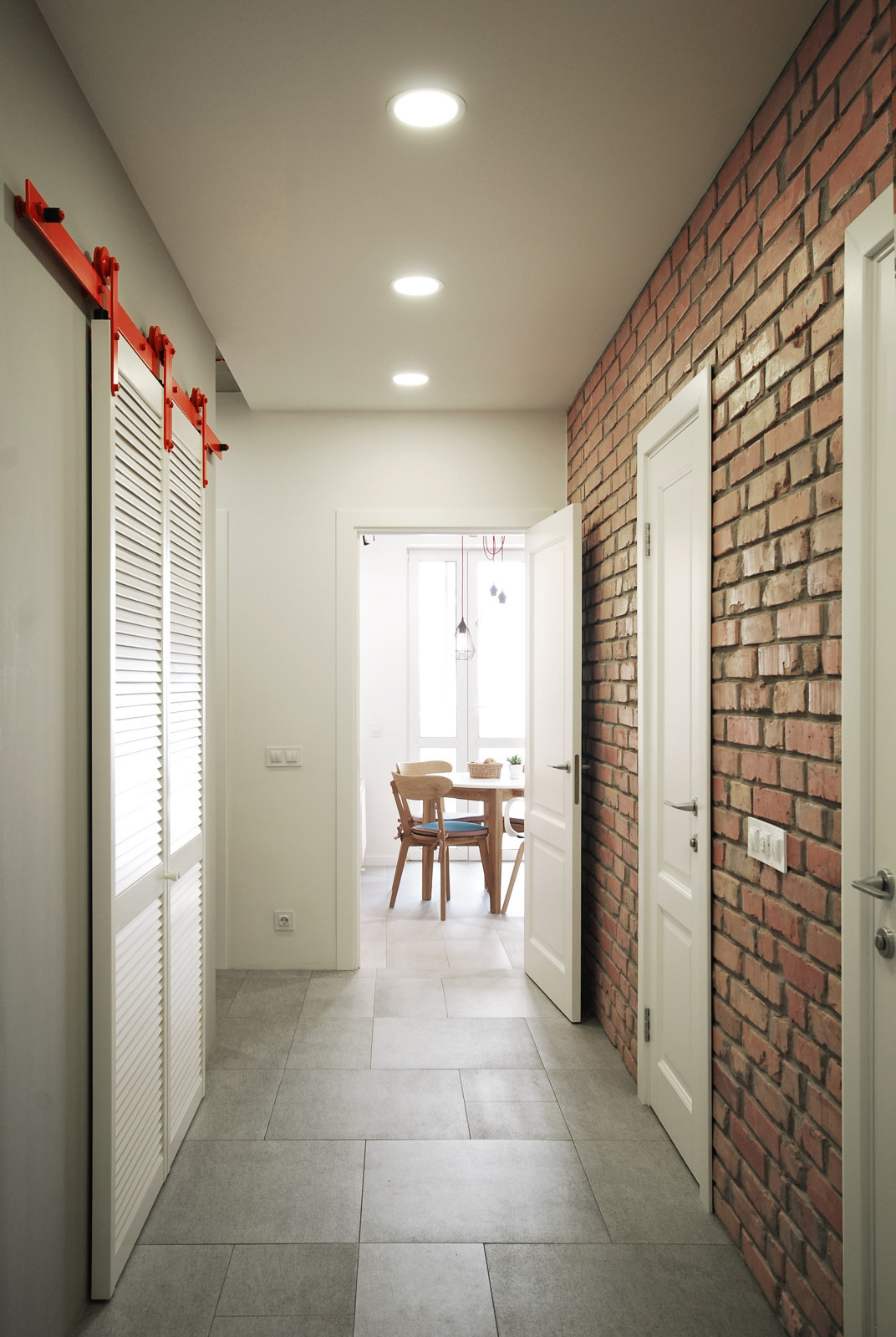 Brick&white