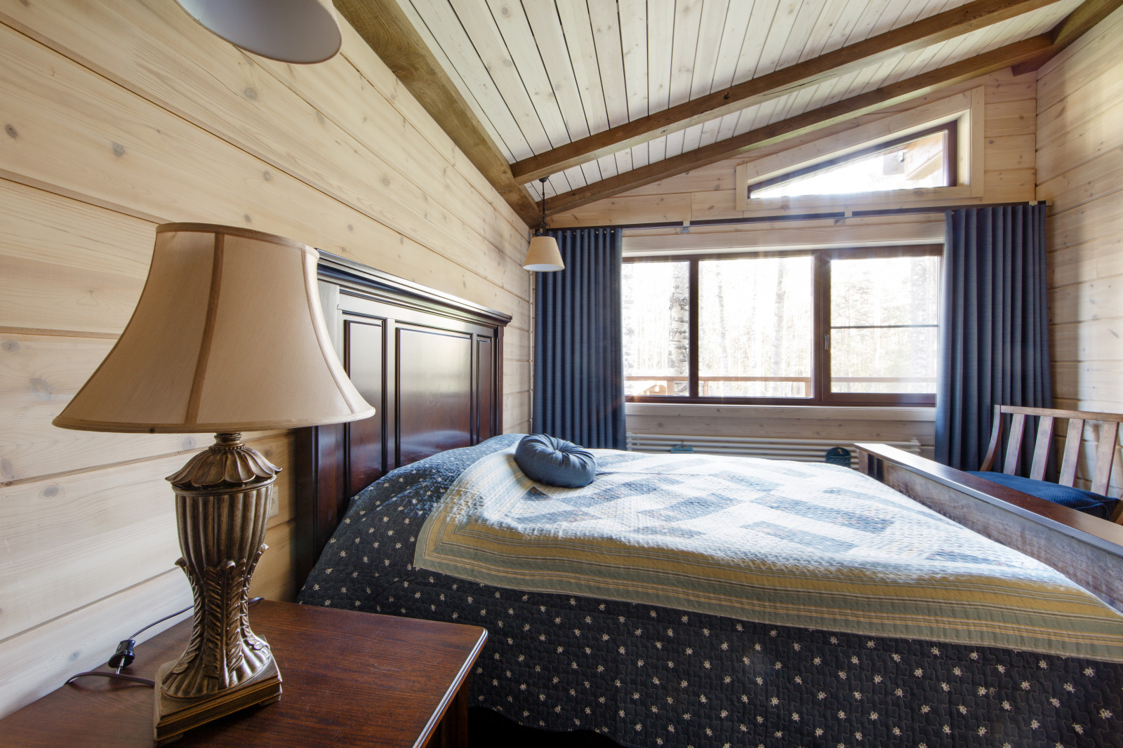 На окраине........