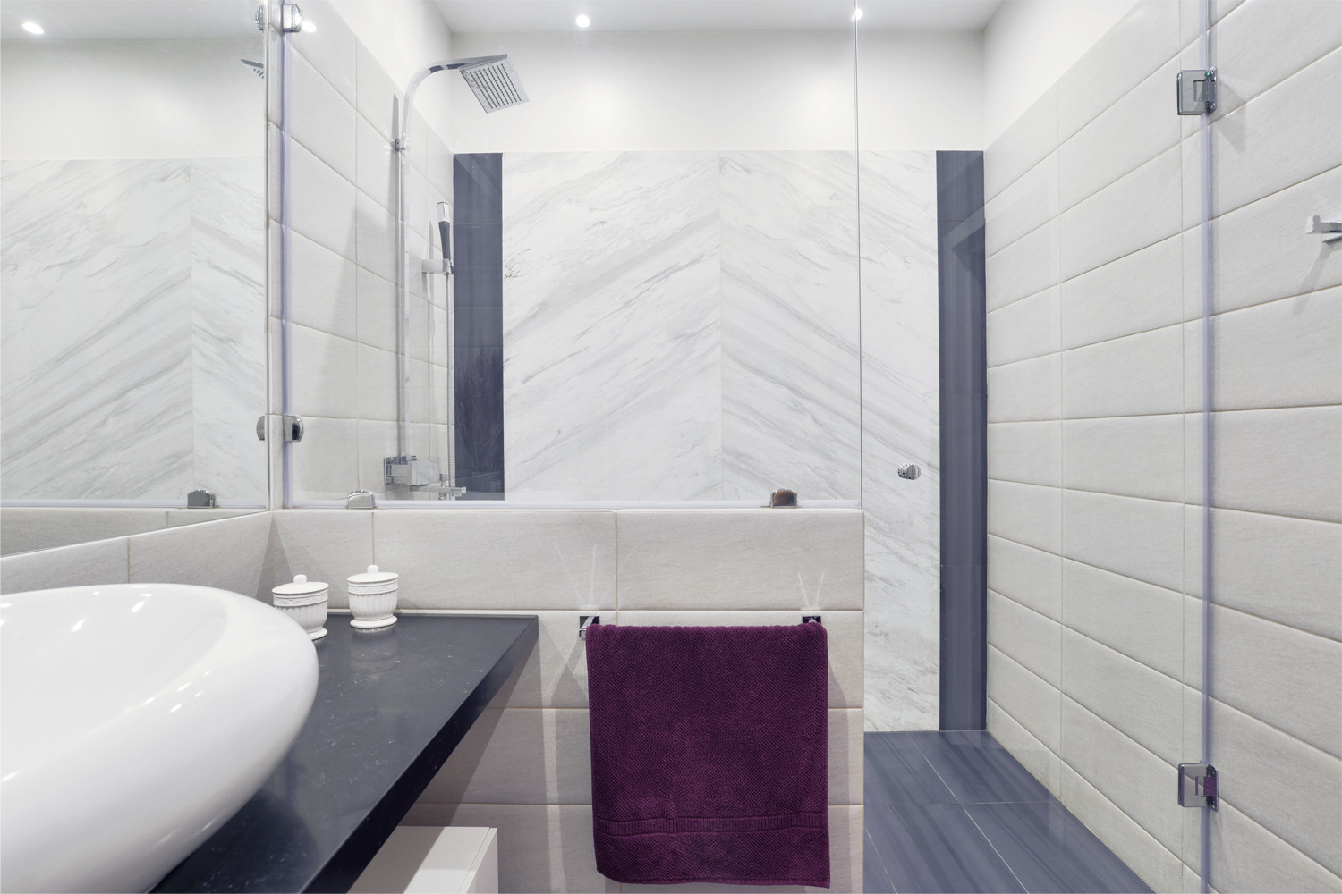 В гостях: Европейское искусство и колор-блокинг на Дубровке