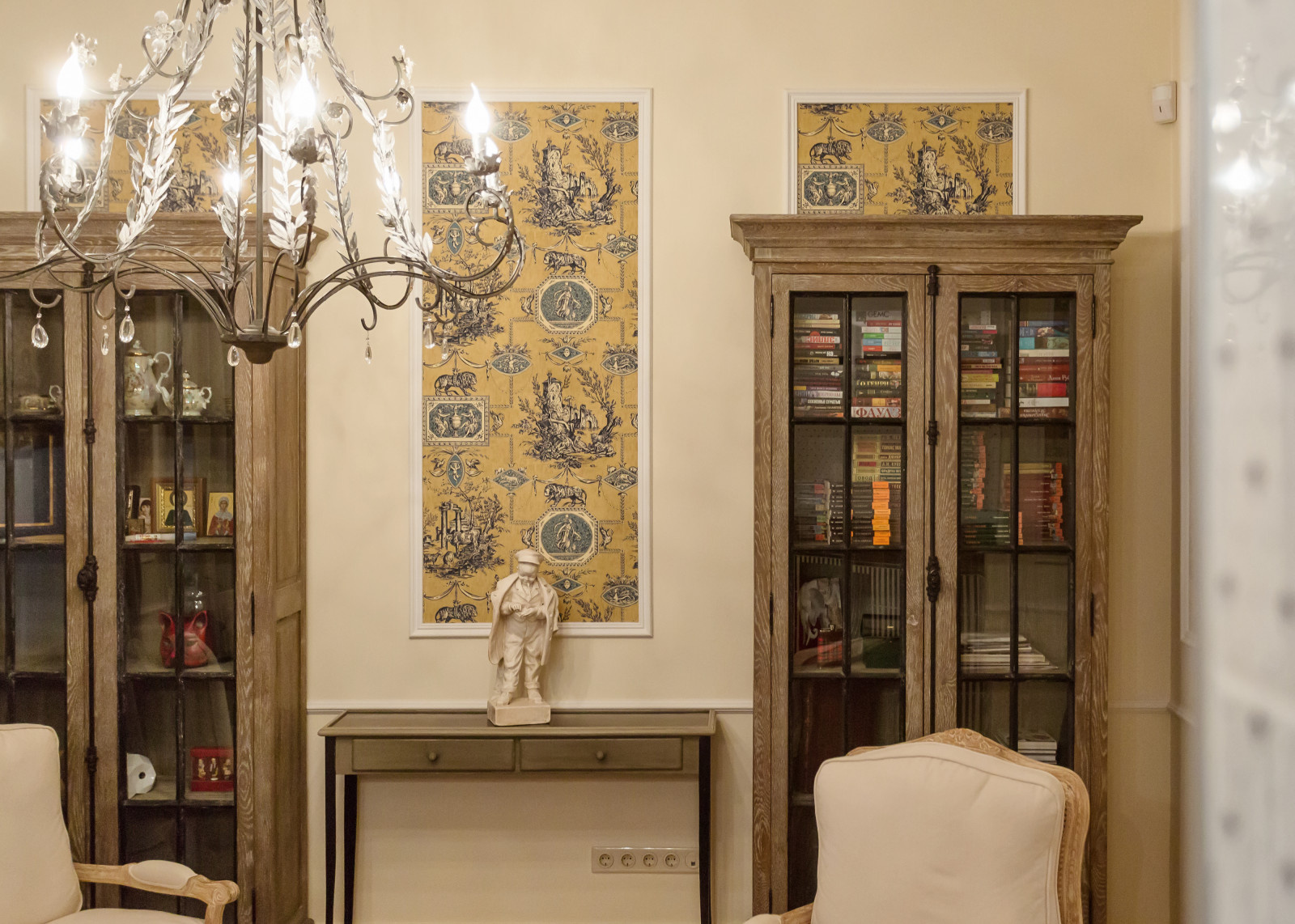 Элегантная квартира в старом московском переулке.